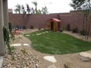 inspirational-dog-friendly-backyard-landscaping-ideas-suhcs
